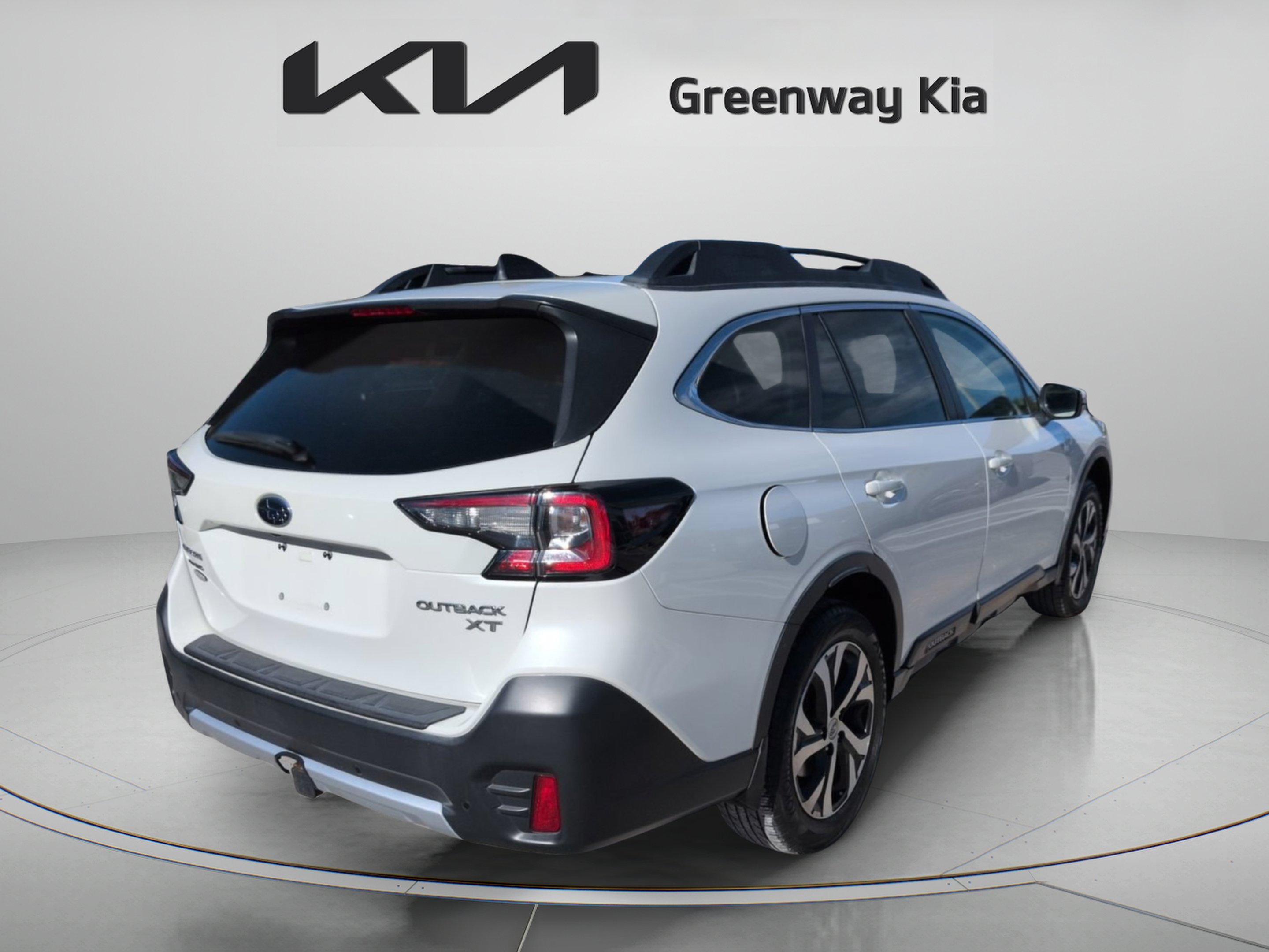 Used 2021 Crystal White Pearl Subaru Limited XT image 8