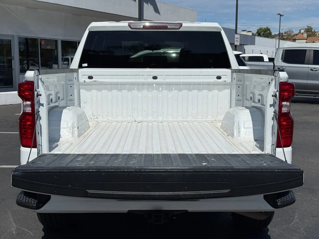 Used 2023 SUMMIT WHITE Chevrolet Custom image 12