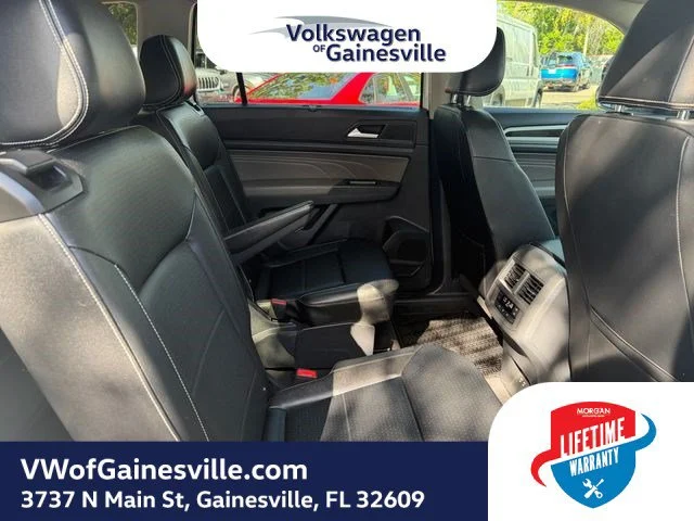 Used 2023 Pure White Volkswagen 3.6L V6 SE w/Technology image 7