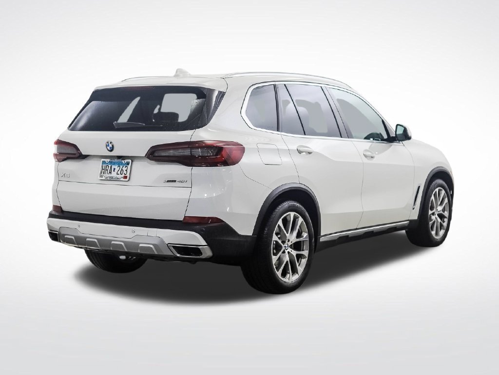 Used 2022 Alpine White BMW xDrive40i image 5
