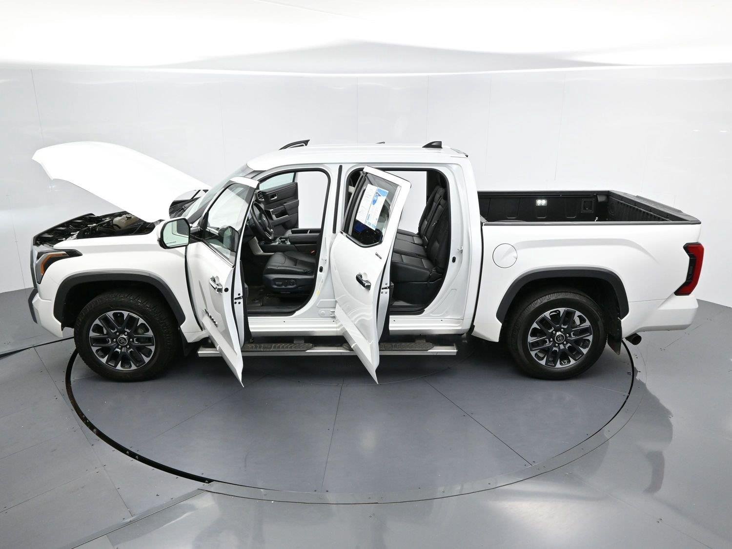 Used 2023 Ice Cap Toyota Limited image 43