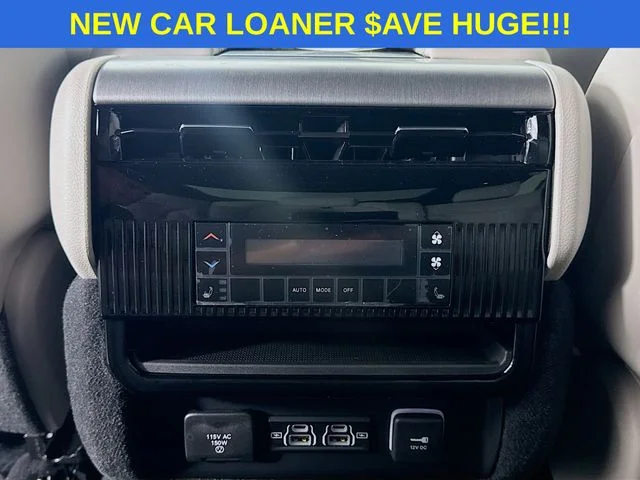 New 2026 Bright White Clear-Coat Exterior Paint Jeep Grand Wagoneer image 26
