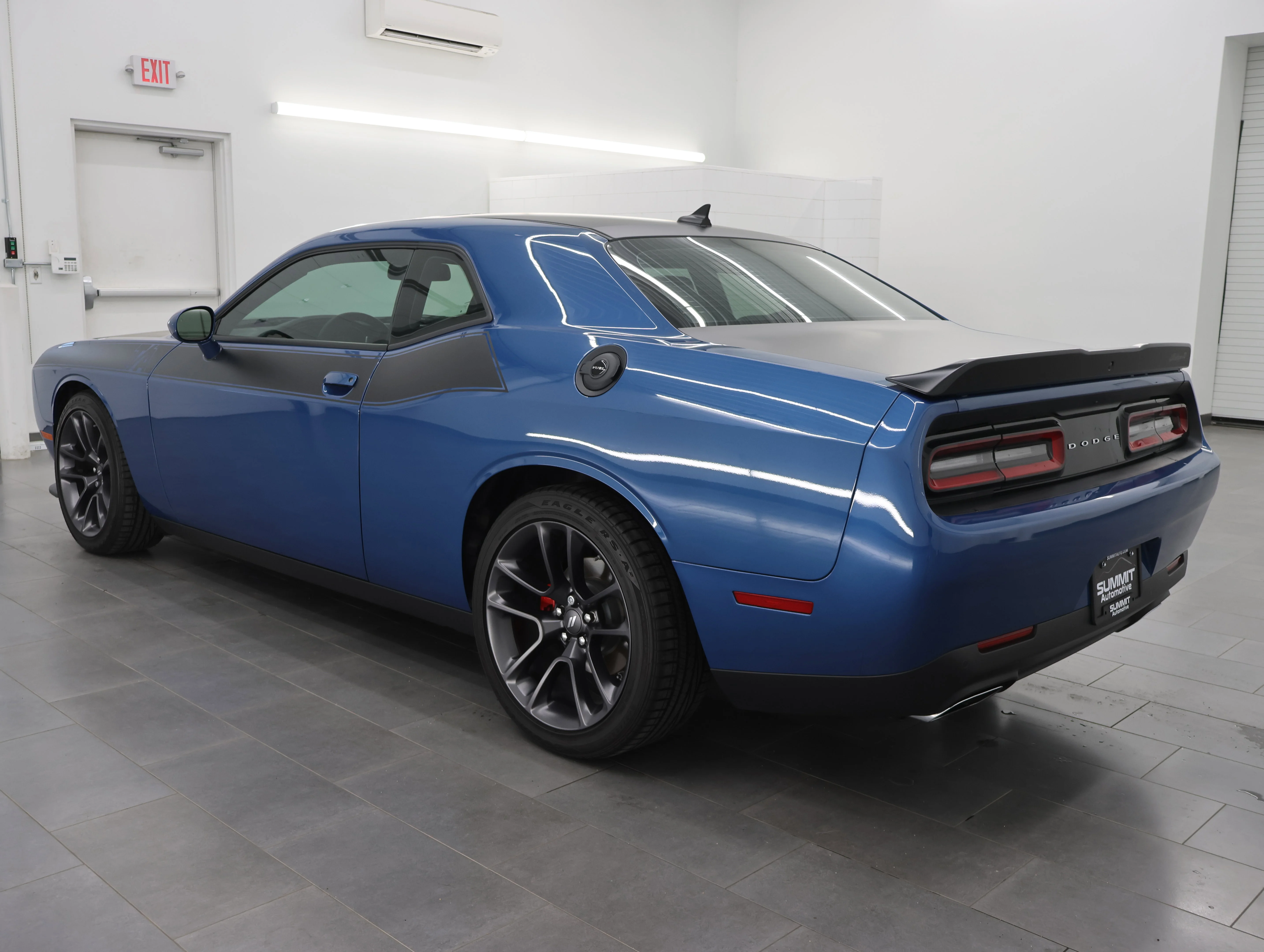 Used 2022 Frostbite Dodge R/T image 6