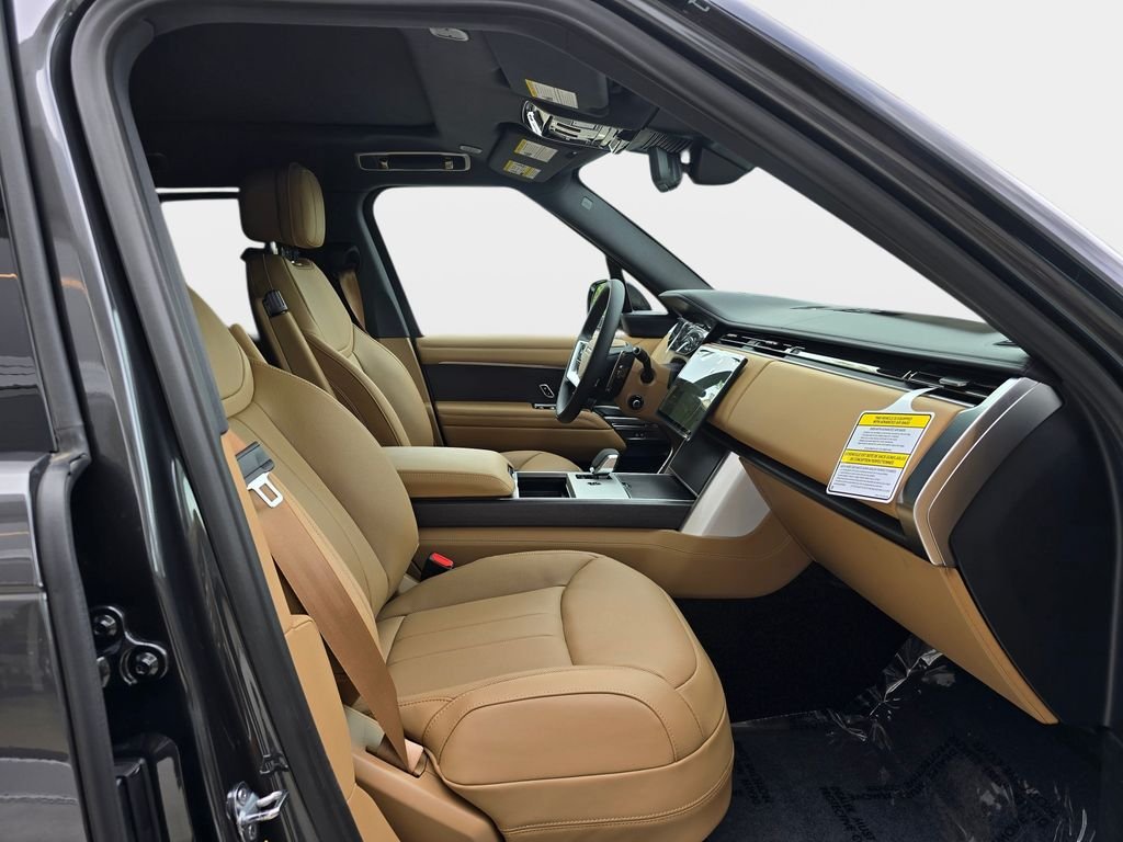 New 2026 Carpathian Grey LAND ROVER SE 7 Seats image 10