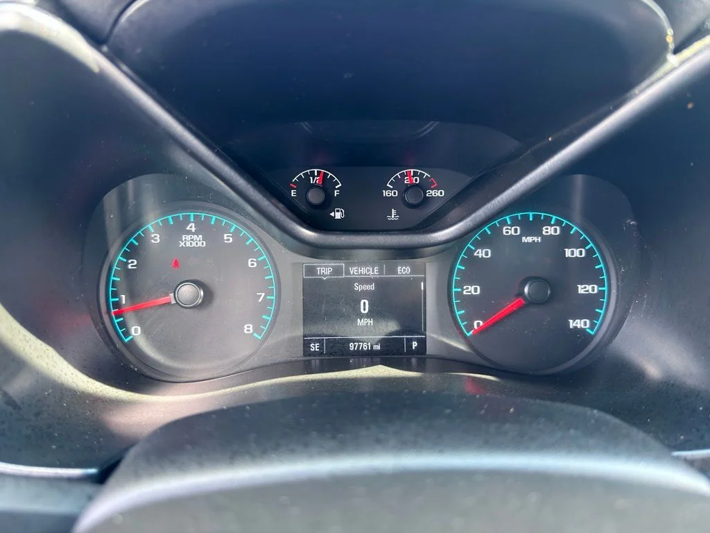 Used 2021 White Chevrolet LT image 37