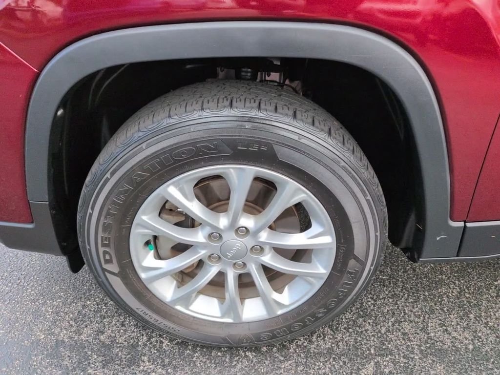 Certified Used 2021 Velvet Jeep Latitude image 12