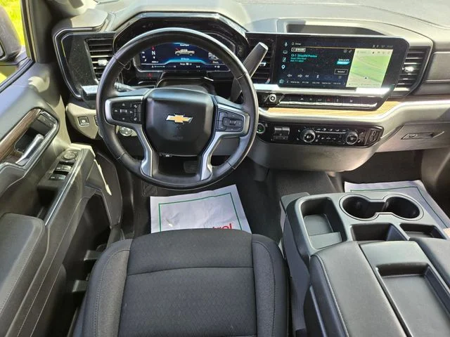 Used 2025 Gray Chevrolet LT image 13
