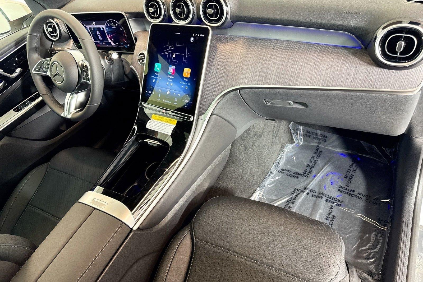 New 2026 Polar White Mercedes-Benz GLC 300 image 27