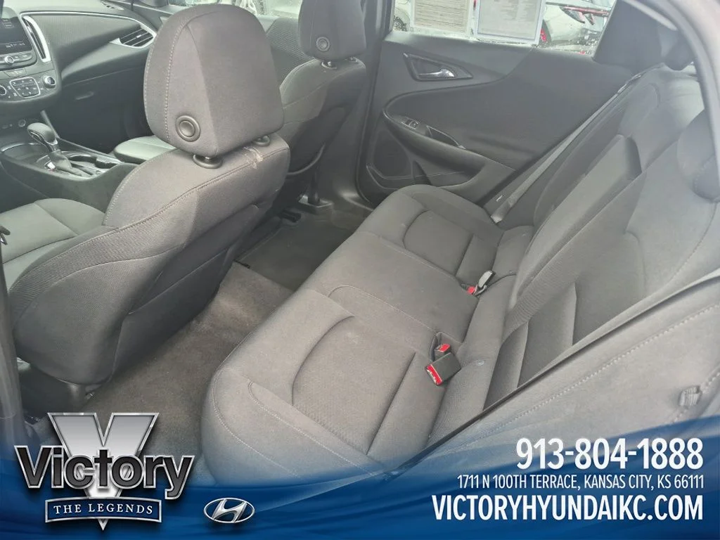 Used 2024 Gray Chevrolet LT image 18