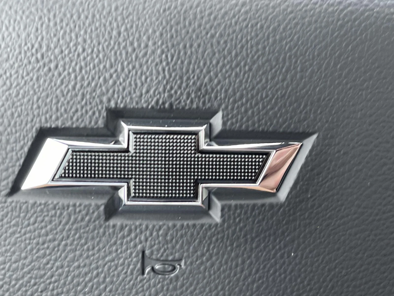 New 2026 Summit White Chevrolet Custom Trail Boss image 31