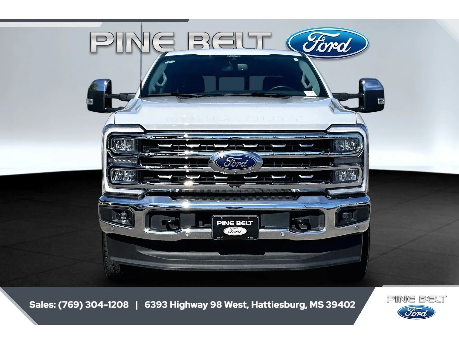 Used 2025 Avalanche Ford LARIAT image 3