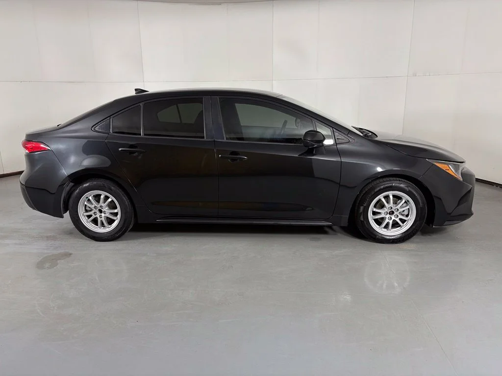Used 2022 Black Toyota LE image 9