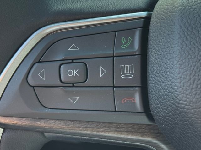 New 2026 Baltic Gray Metallic Clear-Coat Exterior Paint Jeep Laredo Altitude image 18