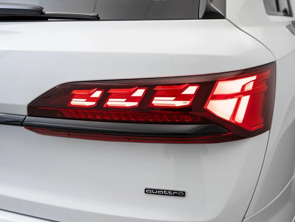New 2026 Glacier White Metallic Audi 55 Prestige image 9