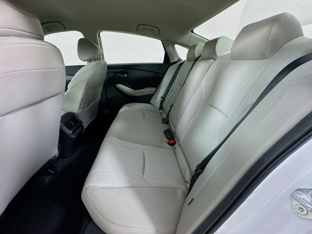 New 2026 Platinum White Pearl Honda LX image 28