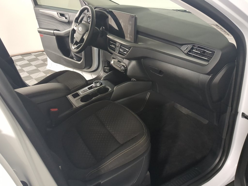 Used 2024 White Ford Active image 19