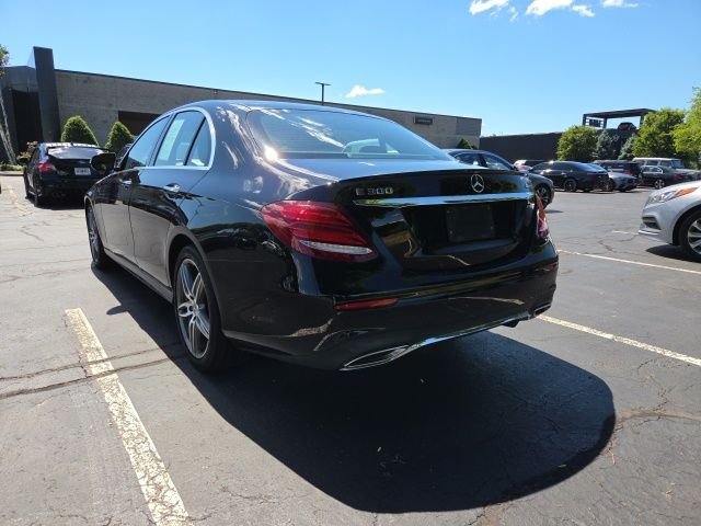 Used 2019 Black Mercedes-Benz E 300 image 3
