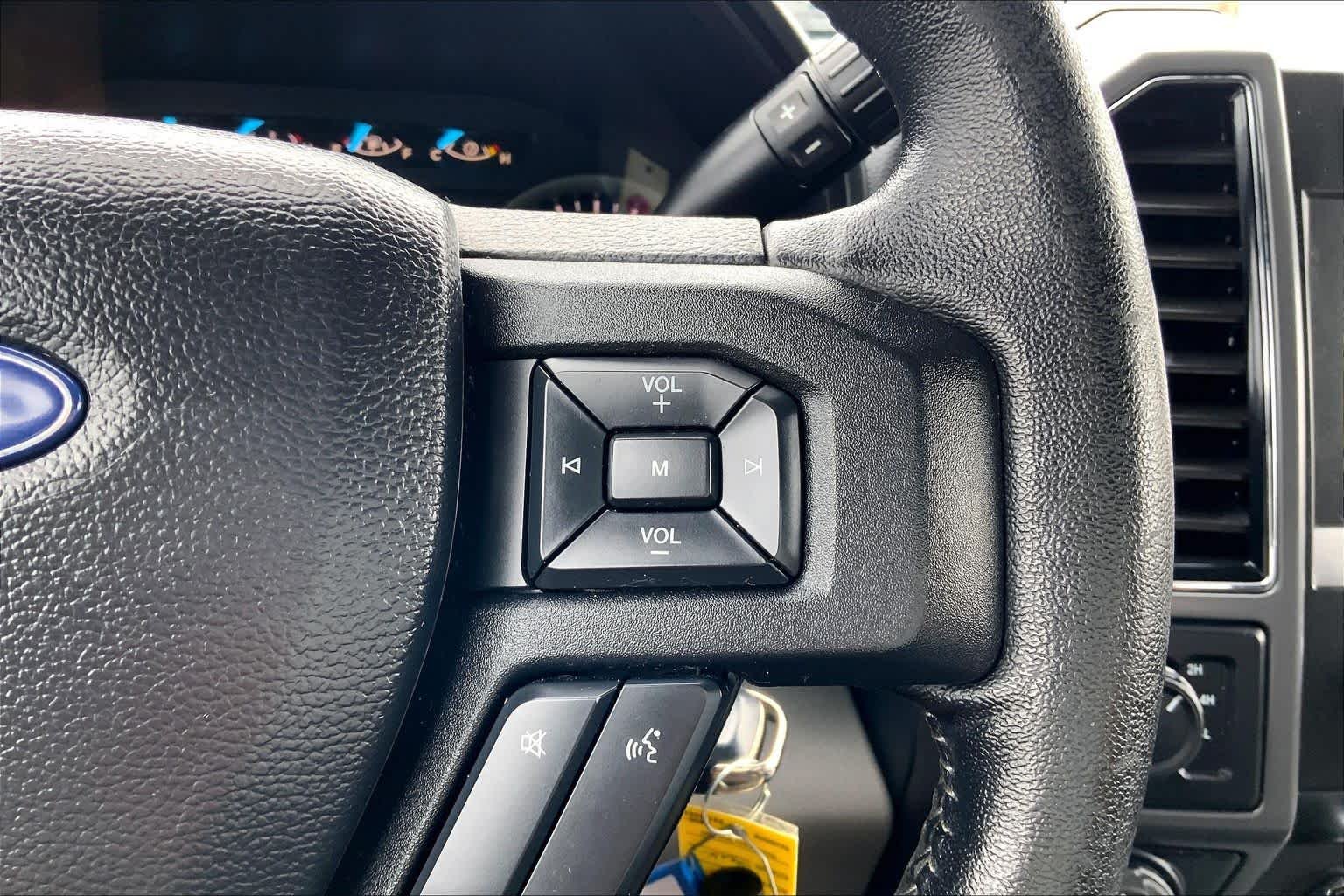 Used 2019 Agate Black Ford XLT image 24