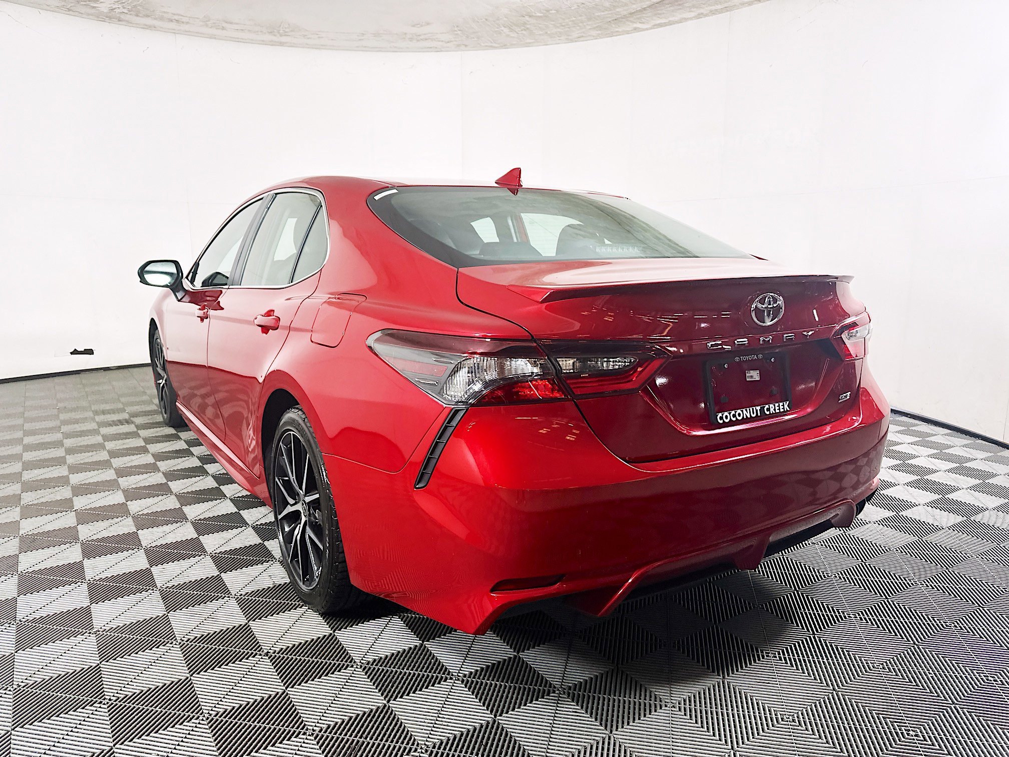 2024 Toyota Camry thumbnail 7