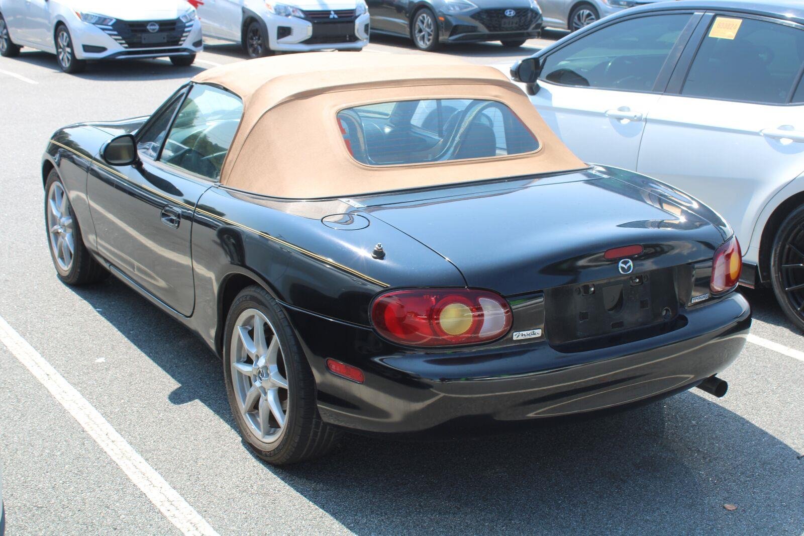 Used 1999  Mazda Base image 7