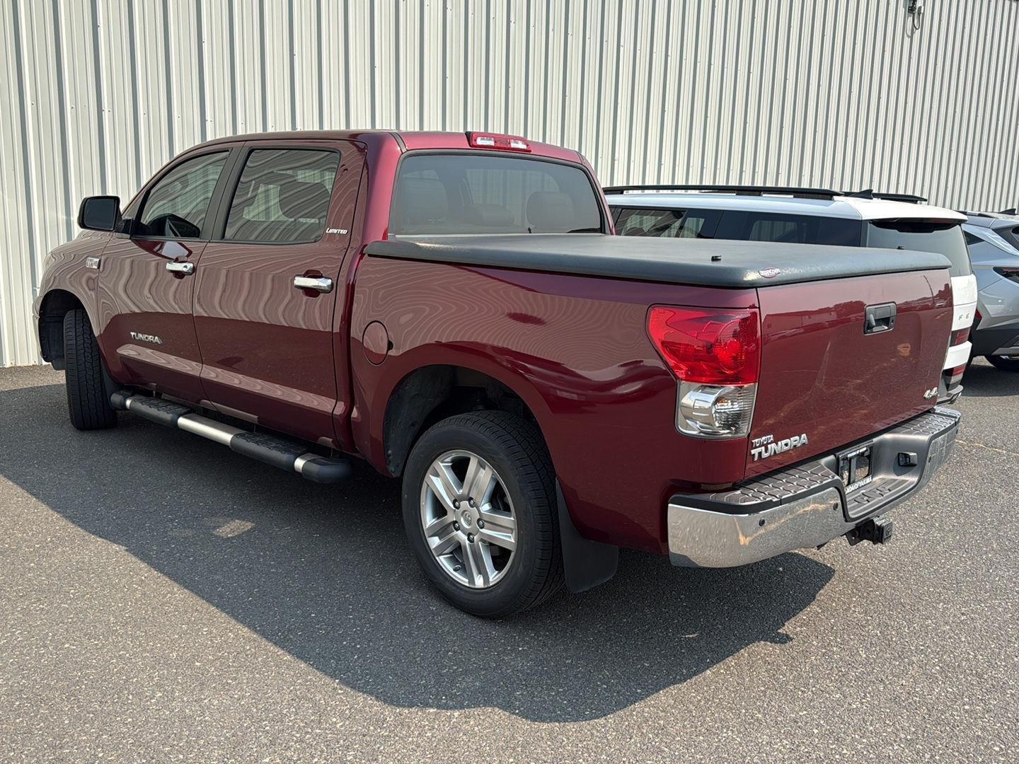 Used 2007  Toyota LTD image 3