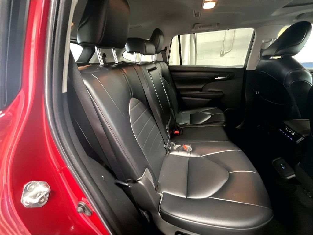Used 2022 Red Toyota XLE image 16