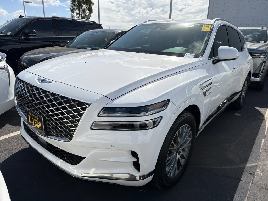 Used 2021 White Genesis 2.5T image 2