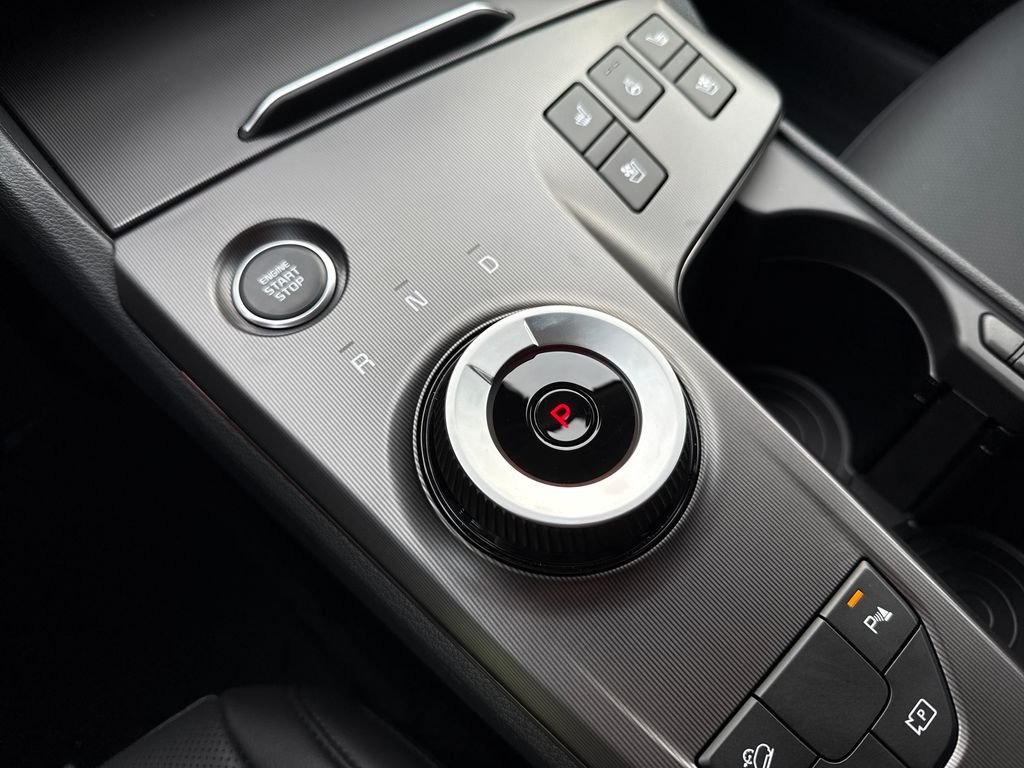 New 2026 Snow White Pearl Kia SX Prestige image 28