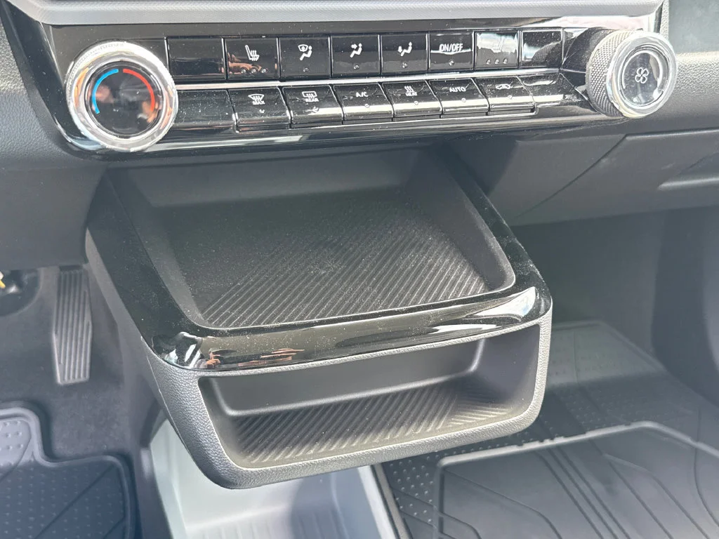 2027 Chevrolet Bolt LT - Photo 18