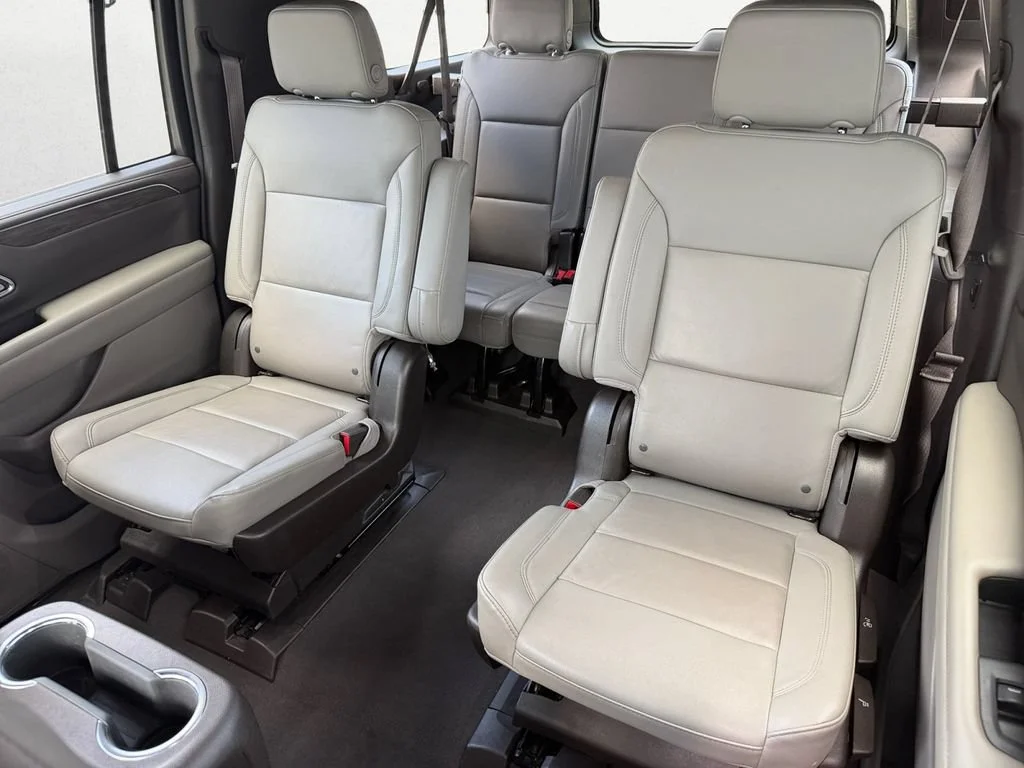 Used 2022 Summit White Chevrolet LT image 9