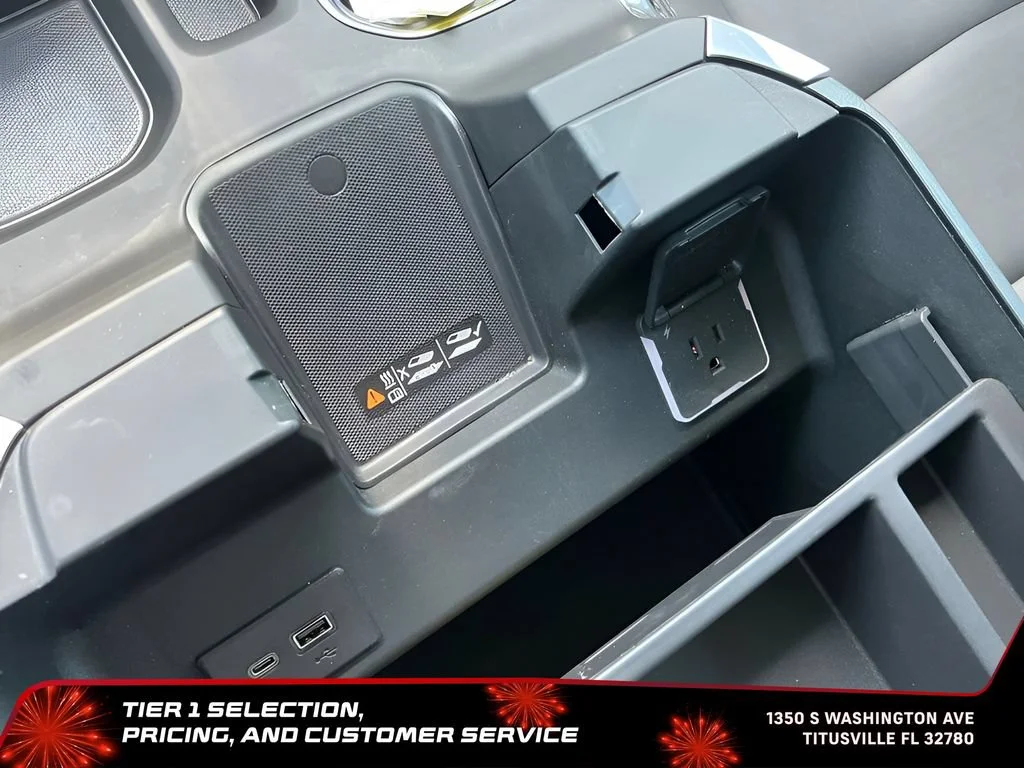 Used 2026 Onyx Black GMC Elevation image 30