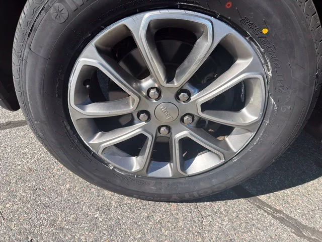 Used 2016 Black Jeep Limited image 19
