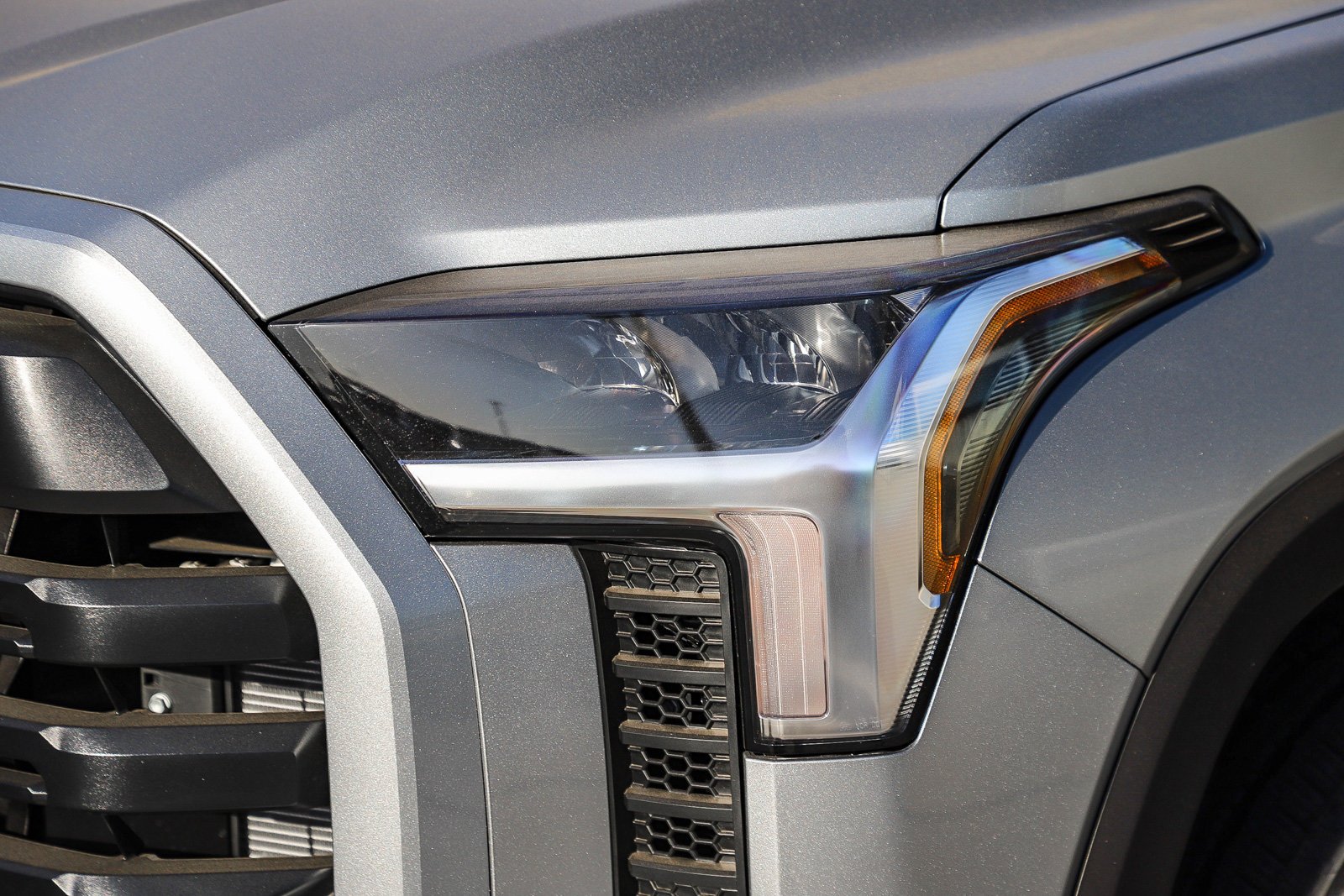 New 2026 Celestial Silver Metallic Toyota  SR5 image 9