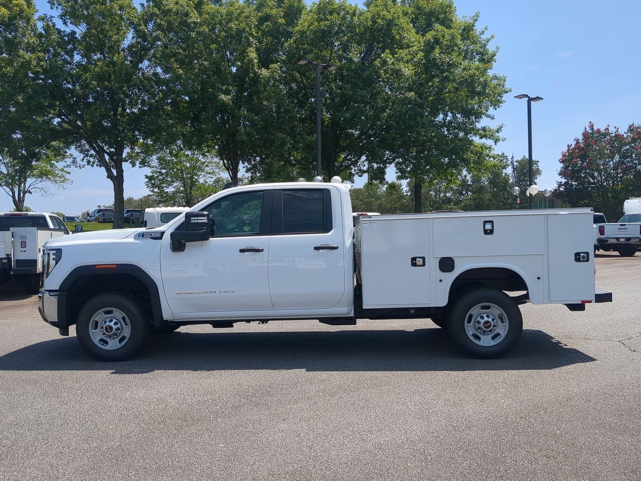 2026 GMC Sierra 2500HD Pro - Photo 5