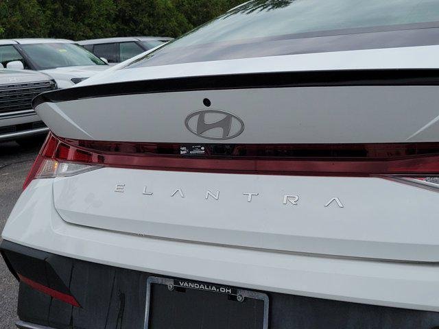 New 2025 Serenity White Hyundai SEL Sport image 6