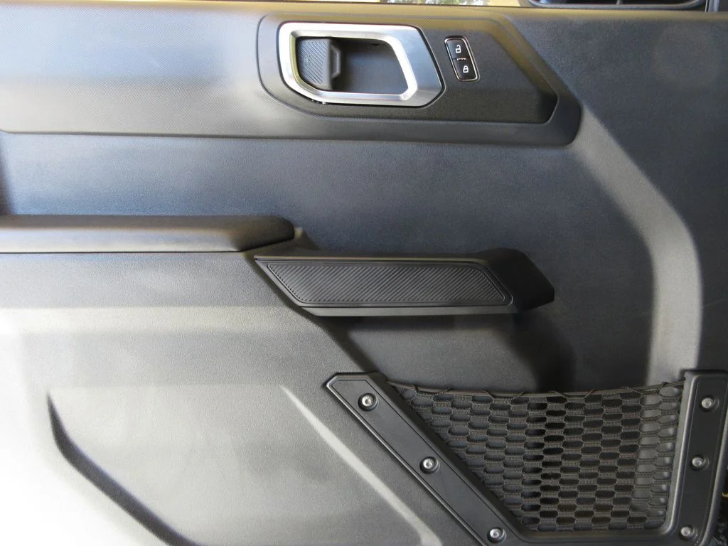 2025 Ford Bronco 4-Door Base - Photo 9