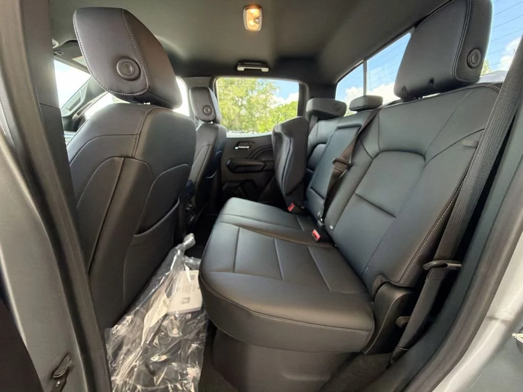 New 2026 Sterling Metallic GMC Elevation image 33