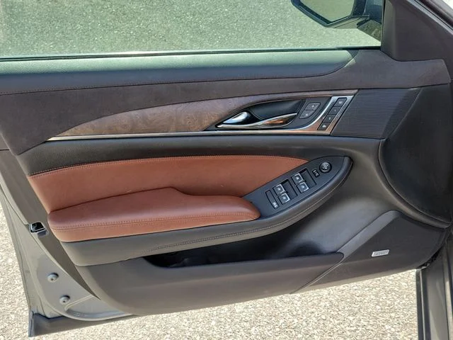 Used 2019 Gray Cadillac 3.6L Twin Turbo V-Sport Premium Luxury image 17
