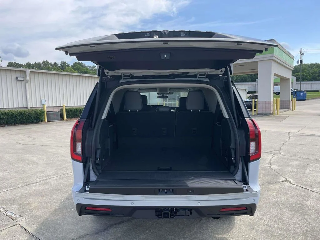 New 2026 Silver Ford Active image 10