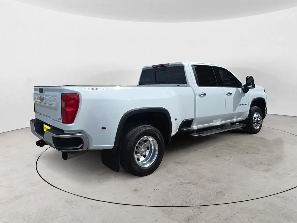 Used 2024 Summit White Chevrolet LTZ DRW image 8