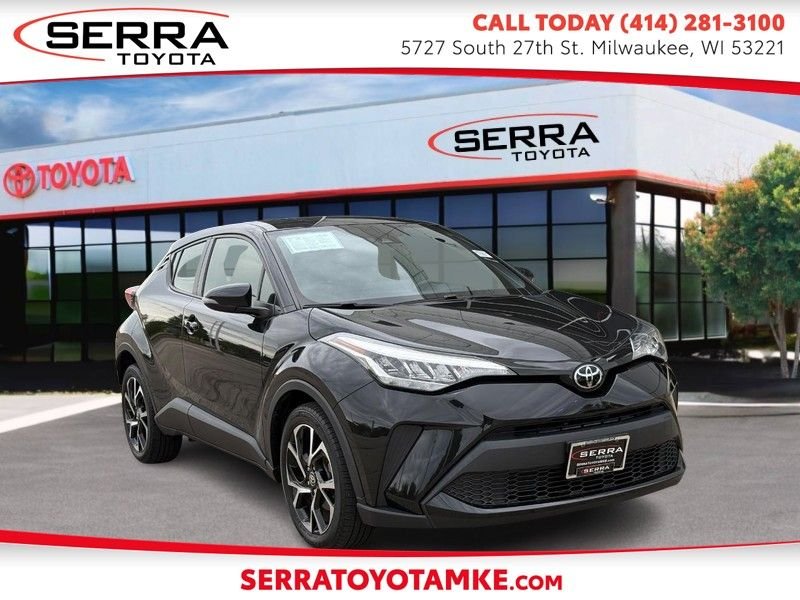 2021 Toyota C-HR XLE's photo