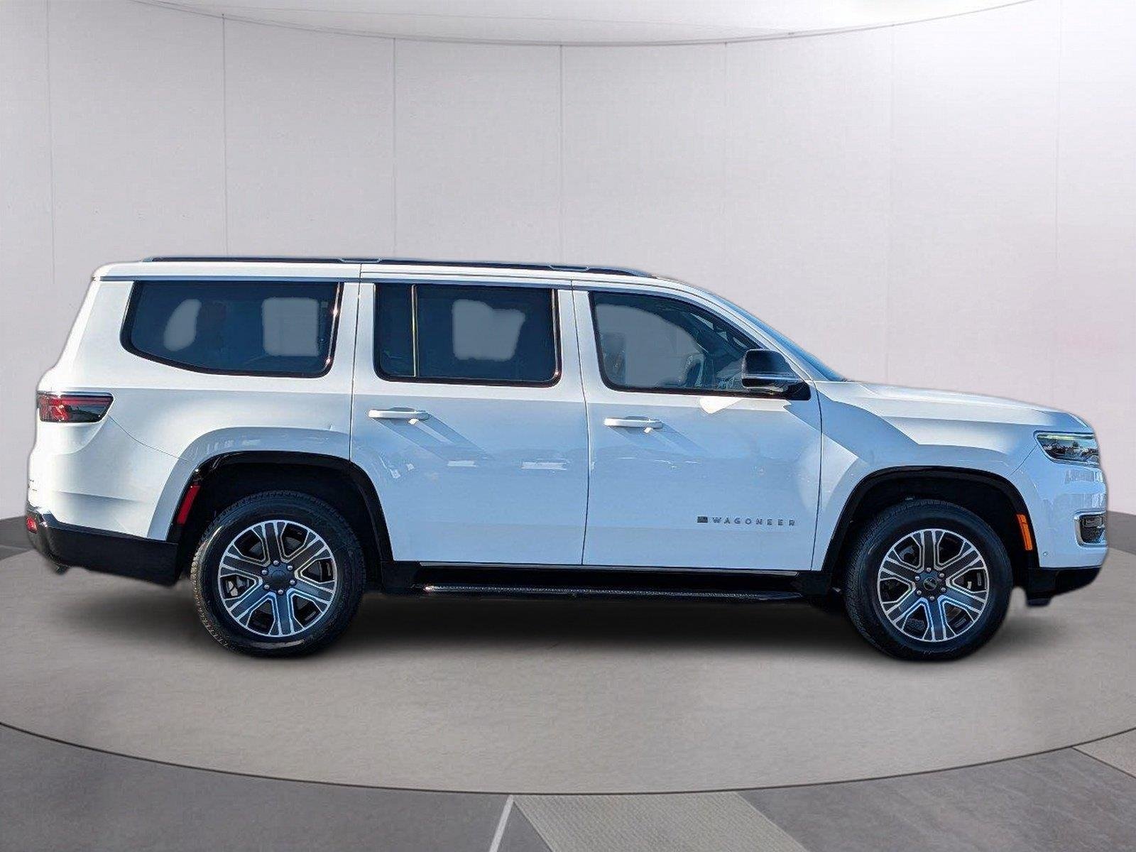 2025 Jeep Wagoneer Series II - Photo 7