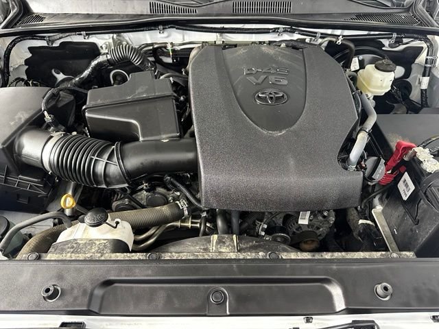 Used 2021 White Toyota SR image 10