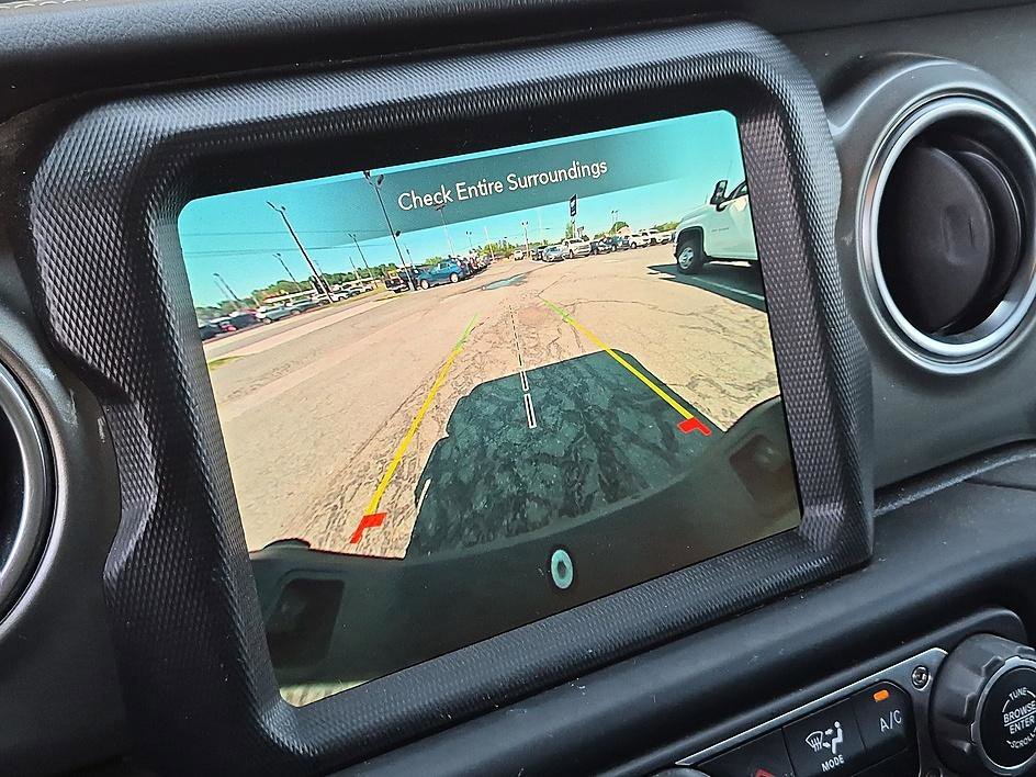 Used 2023 Gray Jeep Overland 4x4 image 21