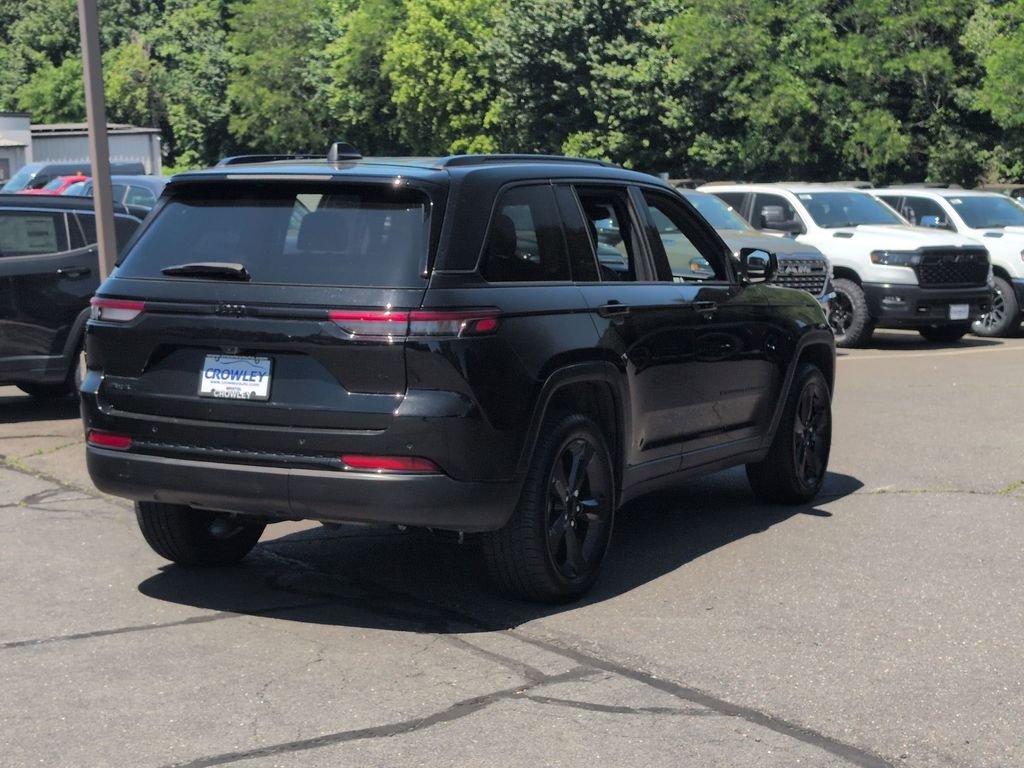 Certified Used 2023 Black Jeep Altitude X image 3