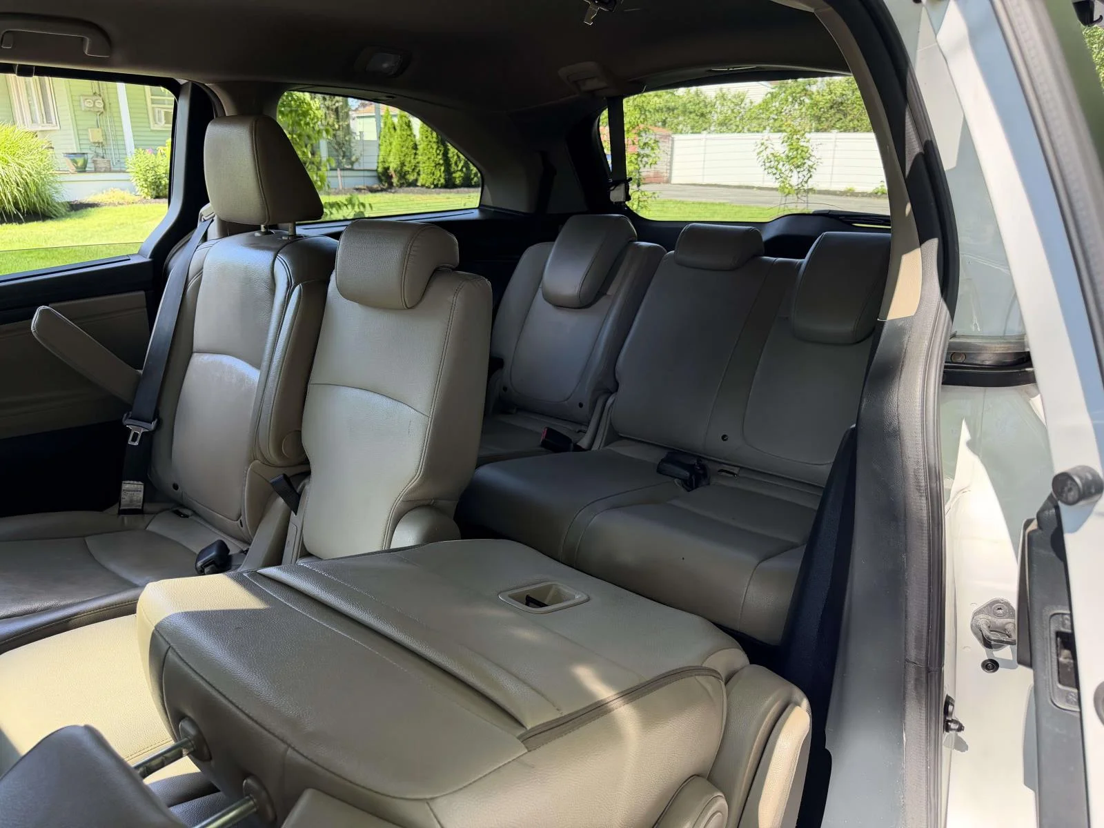 Used 2023 White Honda Touring image 18