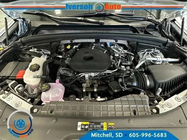 New 2026 Bright White Clearcoat Jeep Laredo image 11