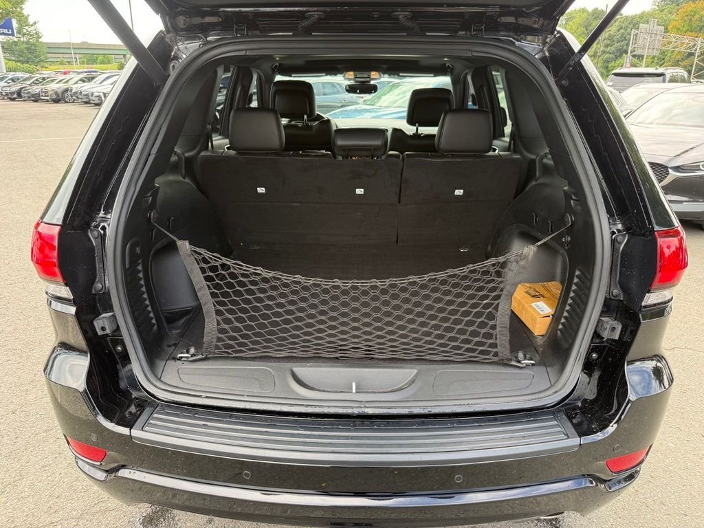 Used 2022 Black Jeep Laredo X image 27