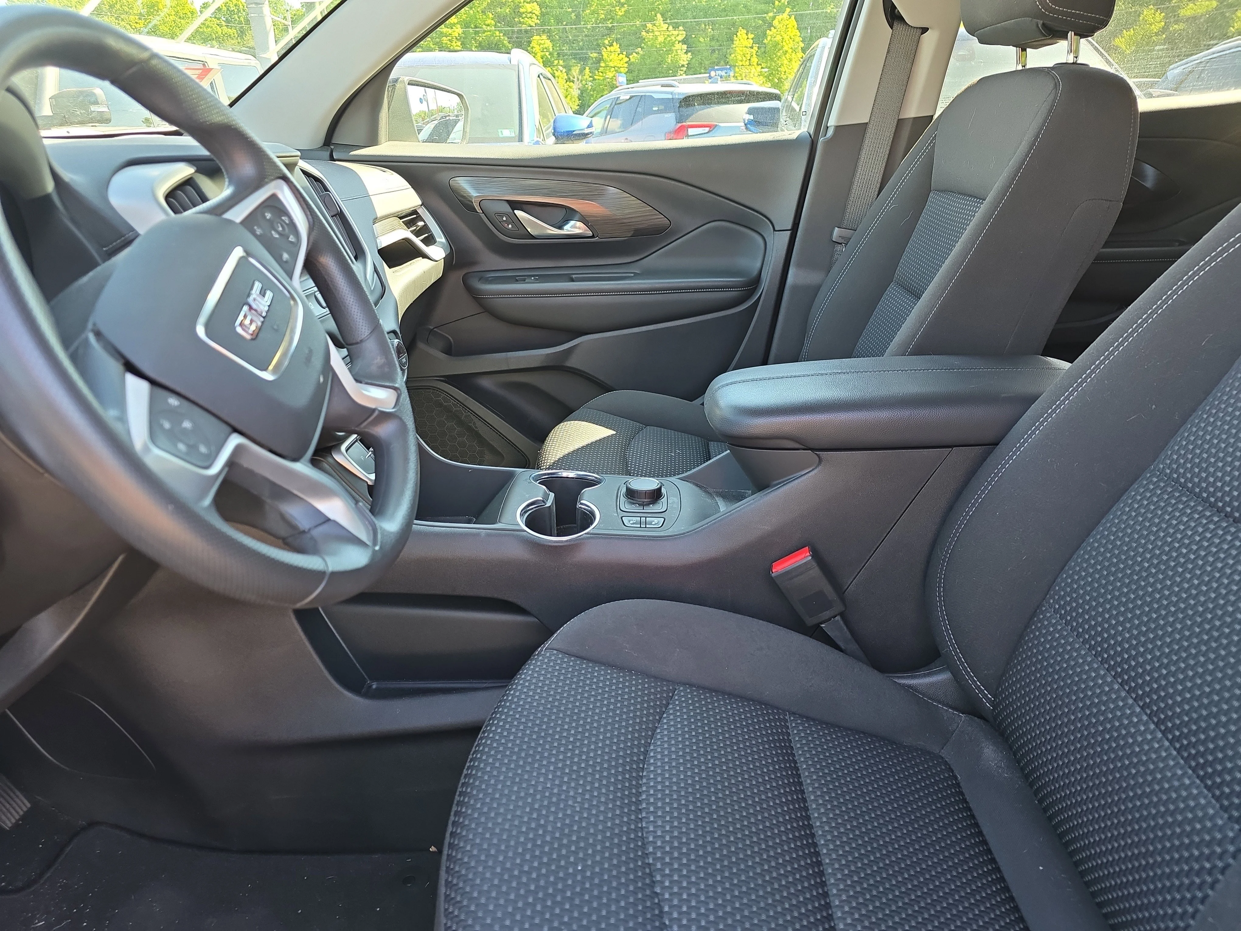 Used 2023 Sterling Metallic GMC SLE image 13
