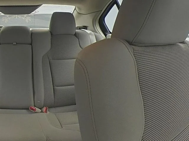 Used 2010  Ford SEL image 33
